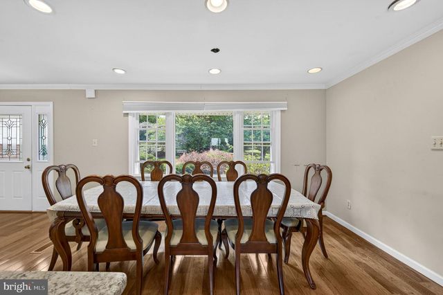 2729 CLARKES LANDING DR, Oakton, VA 22124