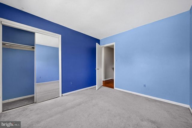2729 CLARKES LANDING DR, Oakton, VA 22124