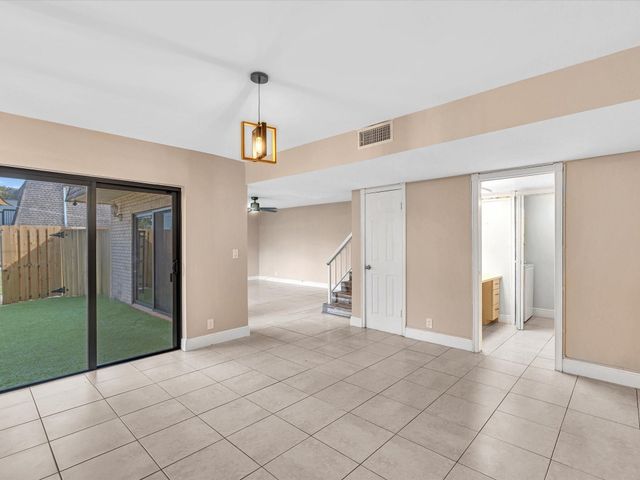 8111 SW 24th Street 8111, North Lauderdale, FL 33068