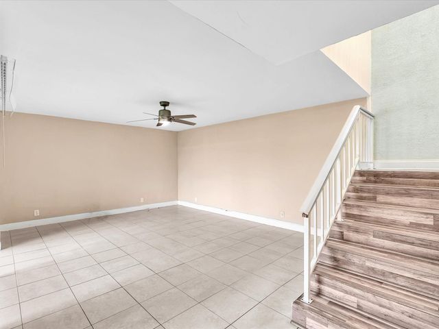 8111 SW 24th Street 8111, North Lauderdale, FL 33068