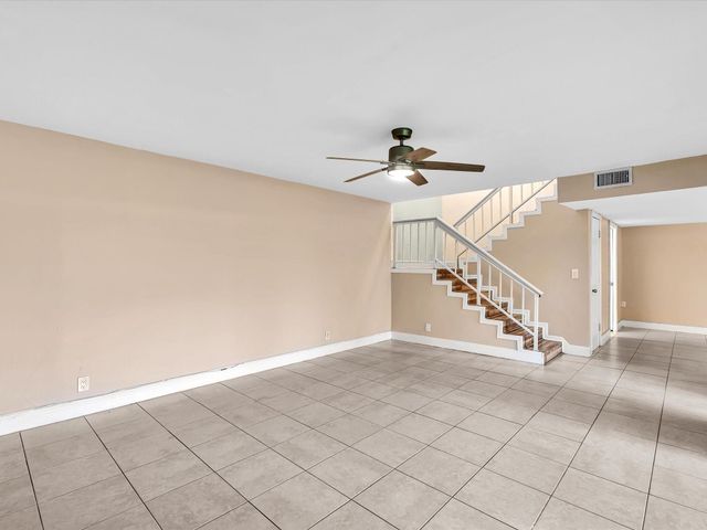 8111 SW 24th Street 8111, North Lauderdale, FL 33068