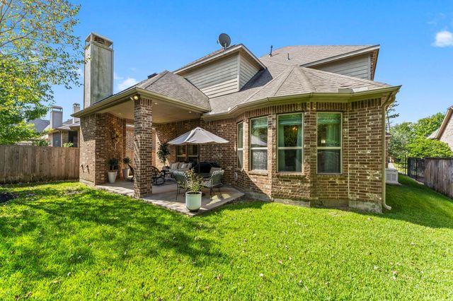 72 Twin Ponds Place, Tomball, TX 77375