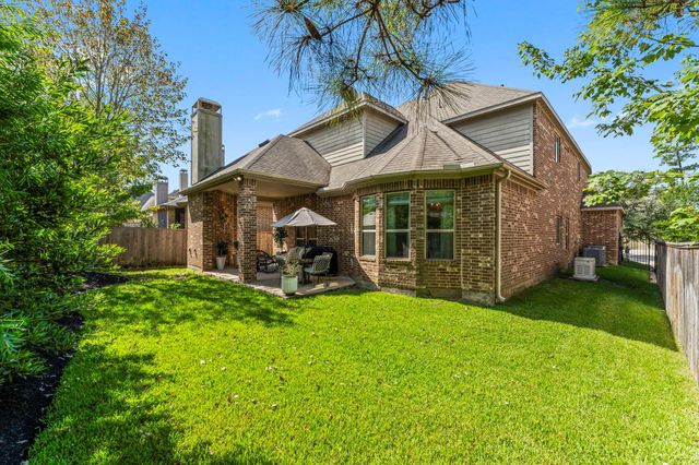 72 Twin Ponds Place, Tomball, TX 77375