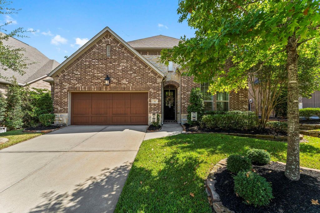 72 Twin Ponds Place, Tomball, TX 77375
