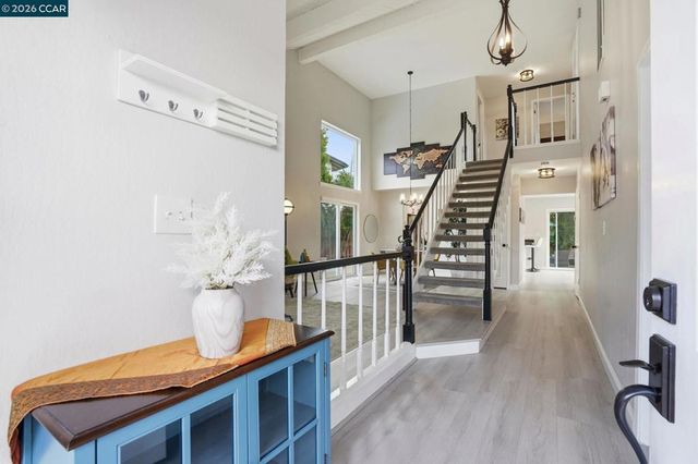 5537 5537 Pamplona Ct, Concord, CA 94521