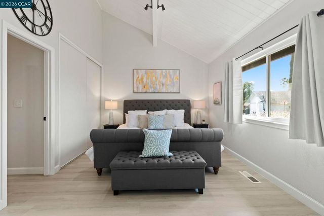 5537 5537 Pamplona Ct, Concord, CA 94521