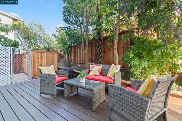 5537 5537 Pamplona Ct, Concord, CA 94521