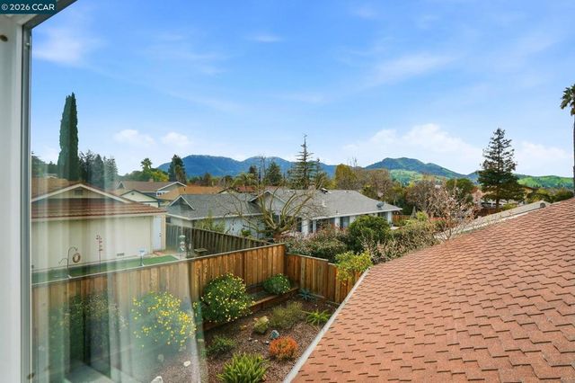 5537 5537 Pamplona Ct, Concord, CA 94521