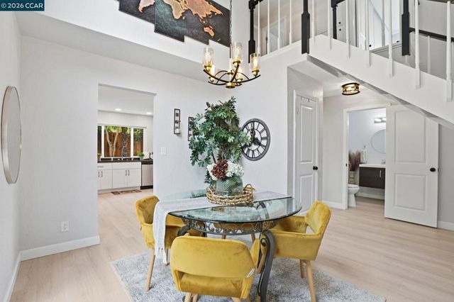 5537 5537 Pamplona Ct, Concord, CA 94521