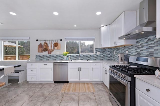 2615 Sunrise Dr, Meadow Vista, CA 95722