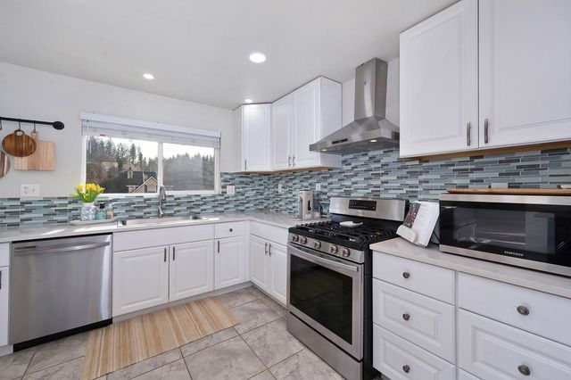 2615 Sunrise Dr, Meadow Vista, CA 95722