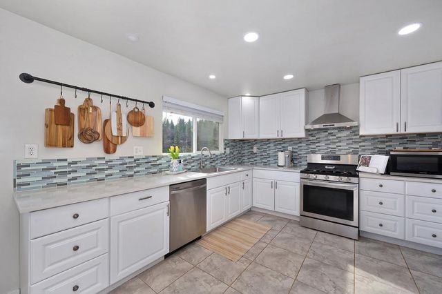 2615 Sunrise Dr, Meadow Vista, CA 95722