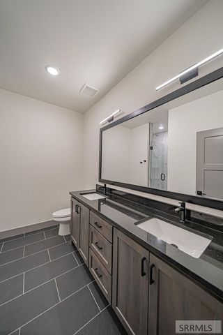 4979 N Beach Dr, Idaho Falls, ID 83401