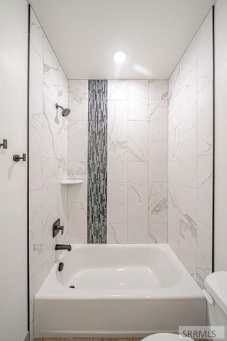 4979 N Beach Dr, Idaho Falls, ID 83401