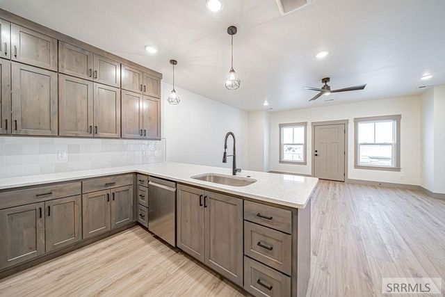 4979 N Beach Dr, Idaho Falls, ID 83401