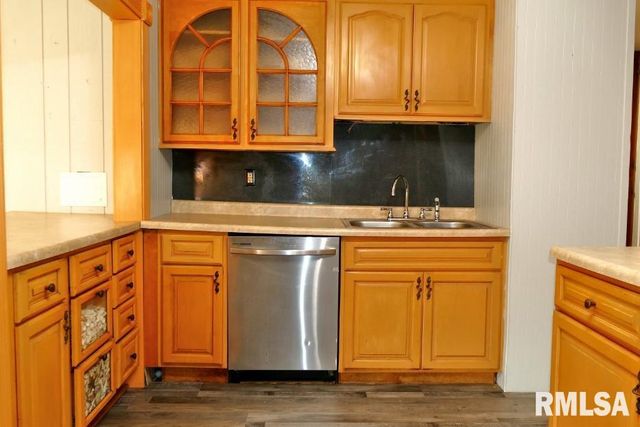 2221 W CINDY Lane, Peoria, IL 61614