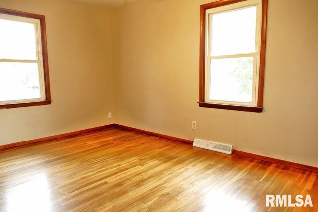 2221 W CINDY Lane, Peoria, IL 61614