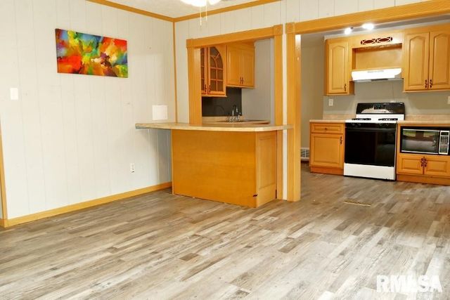 2221 W CINDY Lane, Peoria, IL 61614