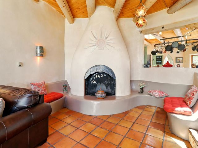 31 AB Hondo Trail, Santa Fe, NM 87508