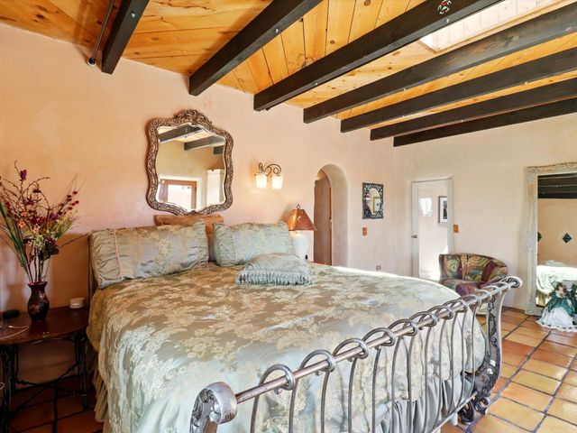 31 AB Hondo Trail, Santa Fe, NM 87508