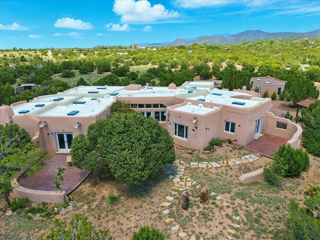 31 AB Hondo Trail, Santa Fe, NM 87508