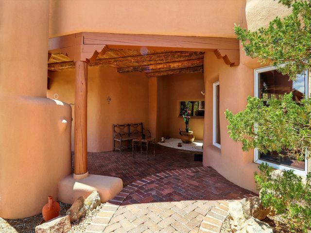 31 AB Hondo Trail, Santa Fe, NM 87508