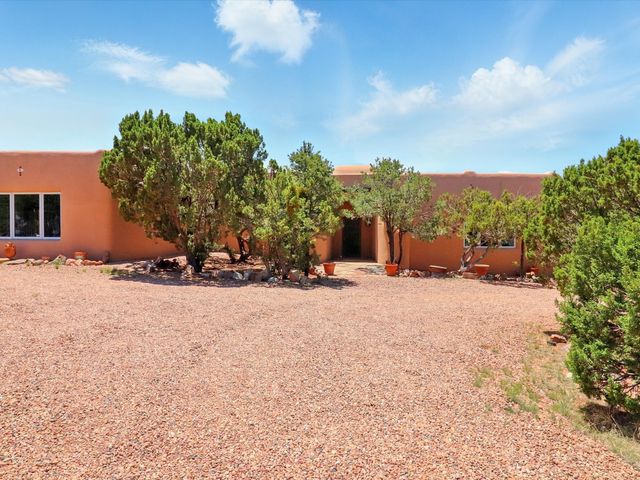 31 AB Hondo Trail, Santa Fe, NM 87508