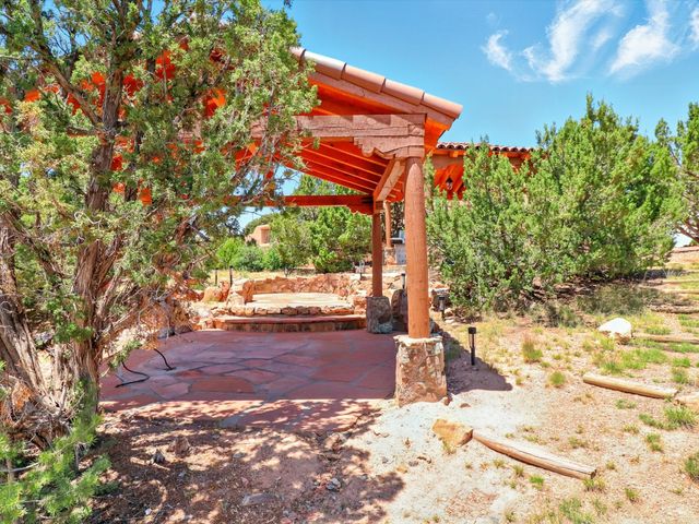 31 AB Hondo Trail, Santa Fe, NM 87508