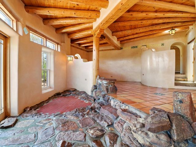 31 AB Hondo Trail, Santa Fe, NM 87508