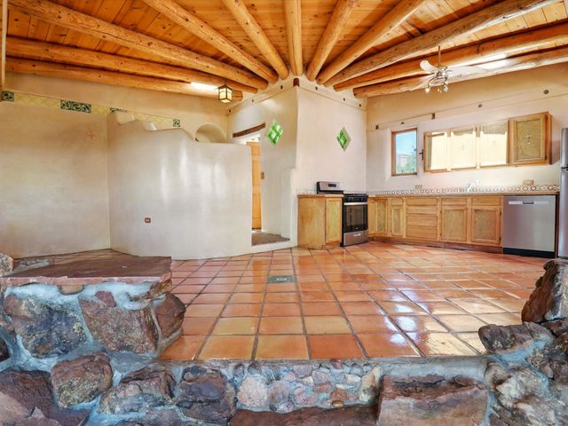 31 AB Hondo Trail, Santa Fe, NM 87508