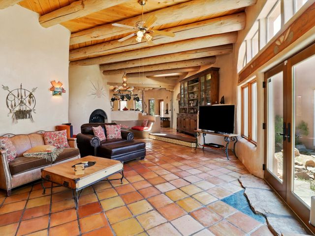 31 AB Hondo Trail, Santa Fe, NM 87508