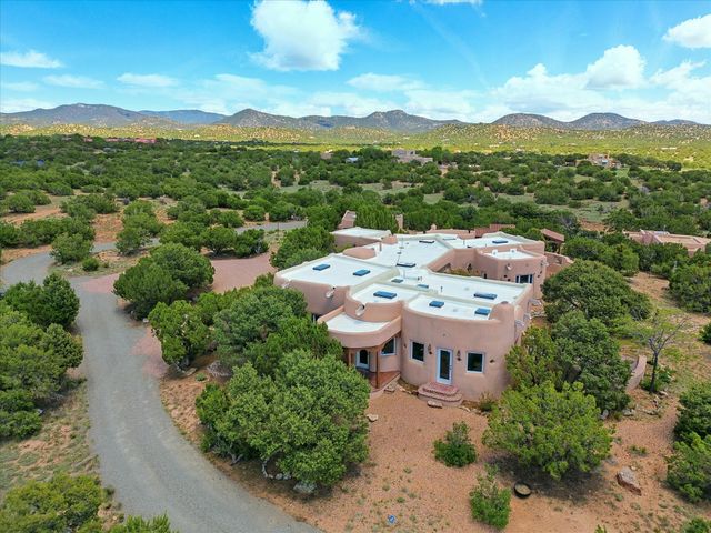 31 AB Hondo Trail, Santa Fe, NM 87508