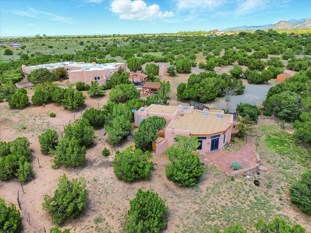 31 AB Hondo Trail, Santa Fe, NM 87508
