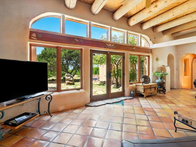 31 AB Hondo Trail, Santa Fe, NM 87508