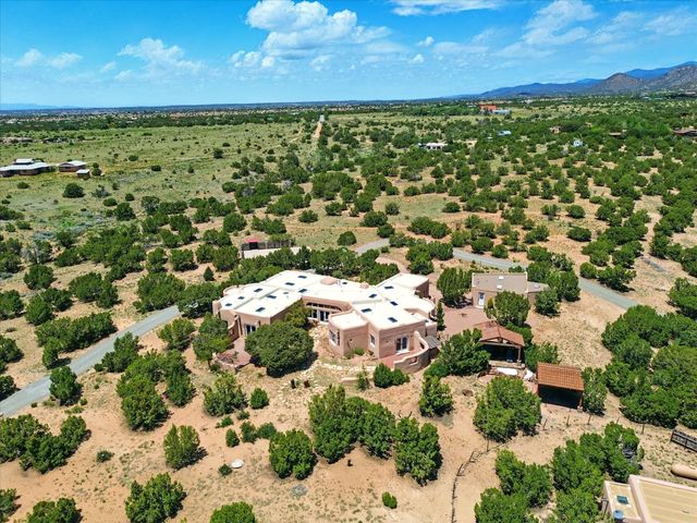 31 AB Hondo Trail, Santa Fe, NM 87508