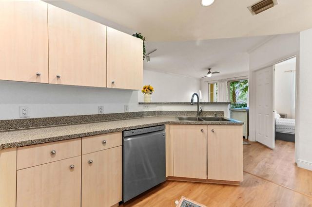 1803 N Flagler Drive 204, West Palm Beach, FL 33407