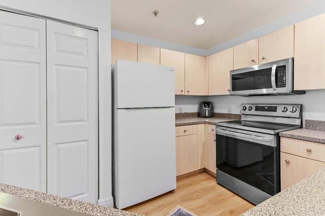 1803 N Flagler Drive 204, West Palm Beach, FL 33407