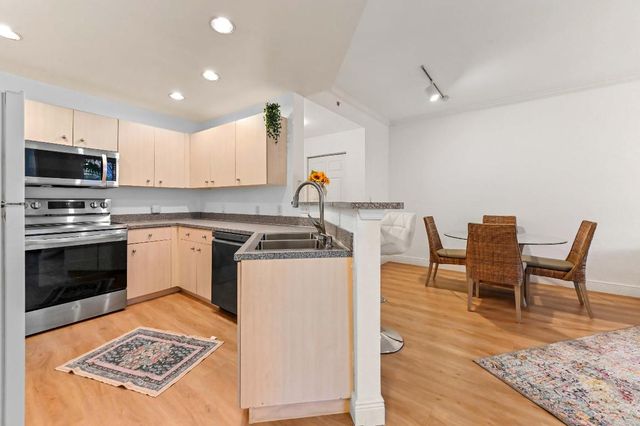 1803 N Flagler Drive 204, West Palm Beach, FL 33407