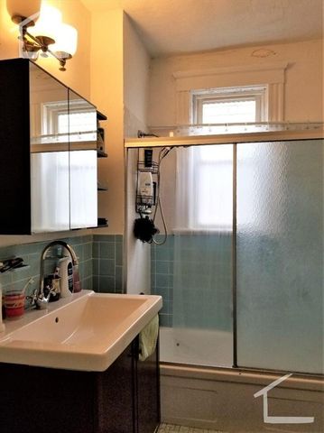 119 Browne St 1., Brookline, MA 02446