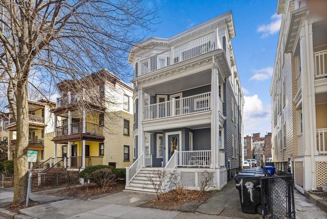 119 Browne St 1., Brookline, MA 02446