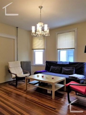 119 Browne St 1., Brookline, MA 02446