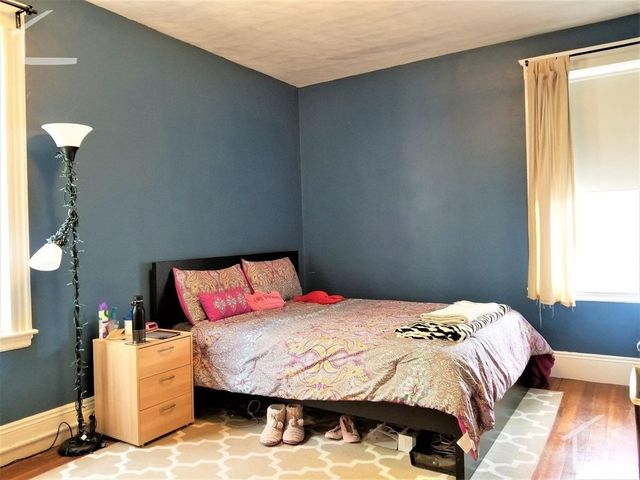 119 Browne St 1., Brookline, MA 02446