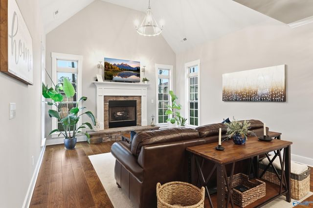 68 Natures Ridge Way SE, Huntsville, AL 35803