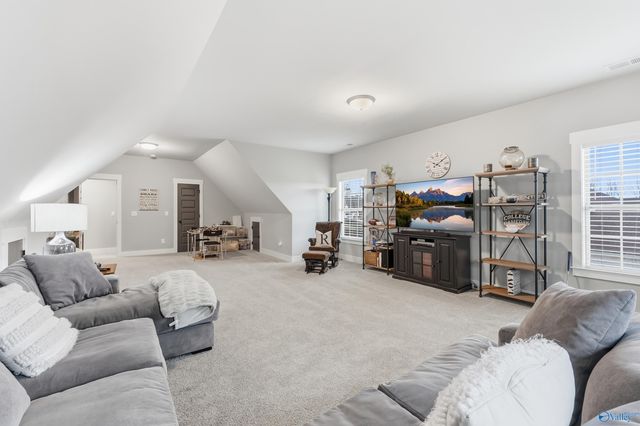 68 Natures Ridge Way SE, Huntsville, AL 35803