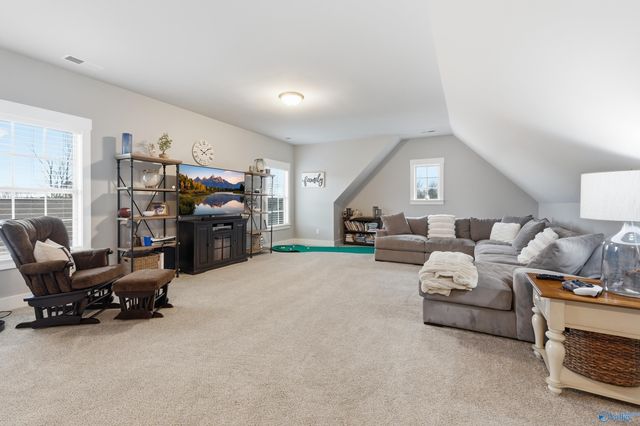 68 Natures Ridge Way SE, Huntsville, AL 35803