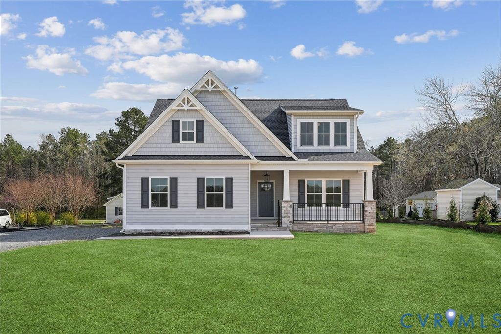10464 Meyers Park Dr, Ashland, VA 23005
