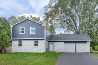 931 Shady Grove Lane, Buffalo Grove, IL 60089