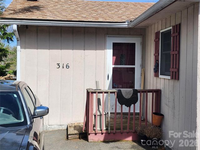 316 Snowshoe Loop, Newland, NC 28657