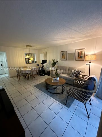 8600 SW 133rd Ave Rd 209, Miami, FL 33183