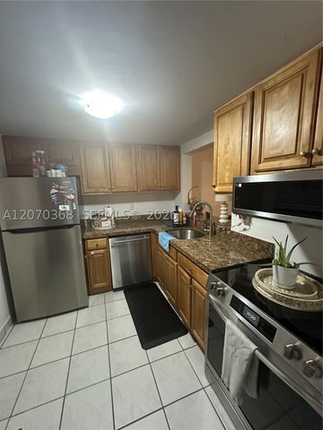 8600 SW 133rd Ave Rd 209, Miami, FL 33183